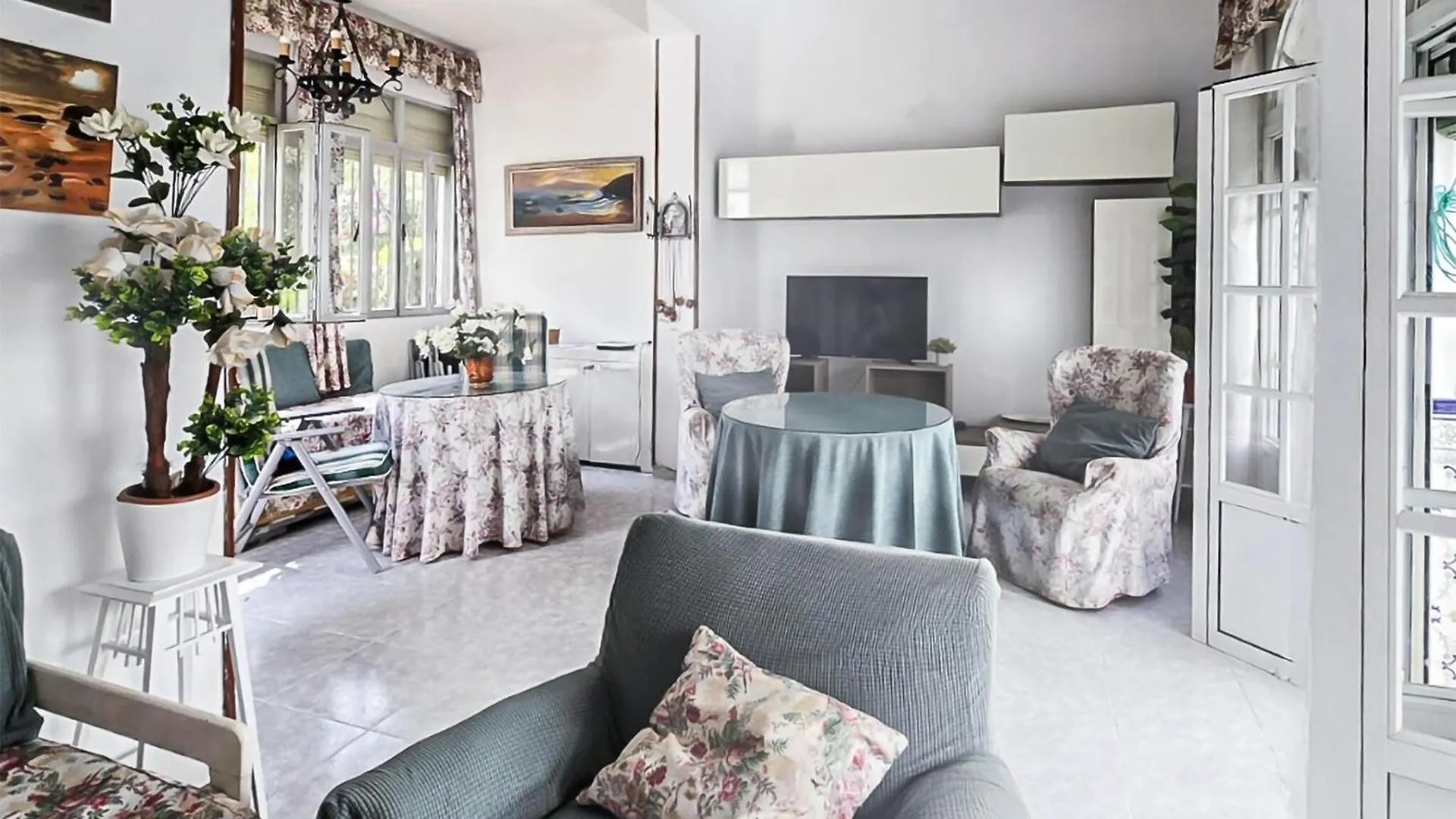 Gorgeous Home In Malaga Holiday home